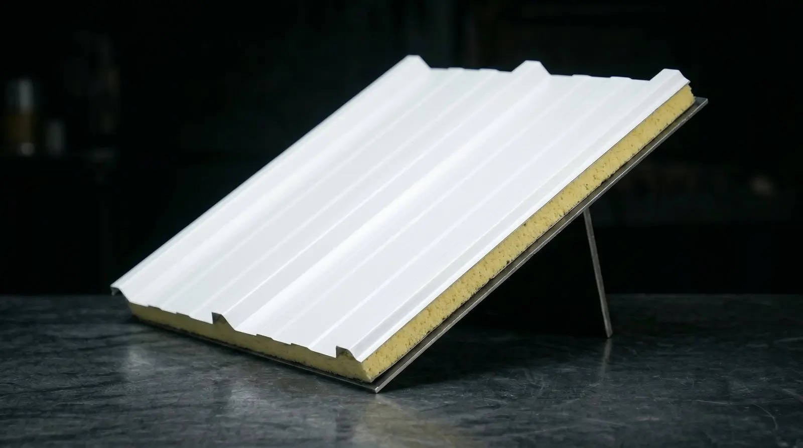 Panouri sandwich PIR – single-panel
